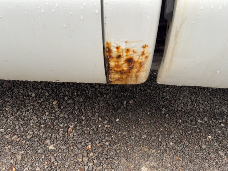 2011-ford-f250-image-16