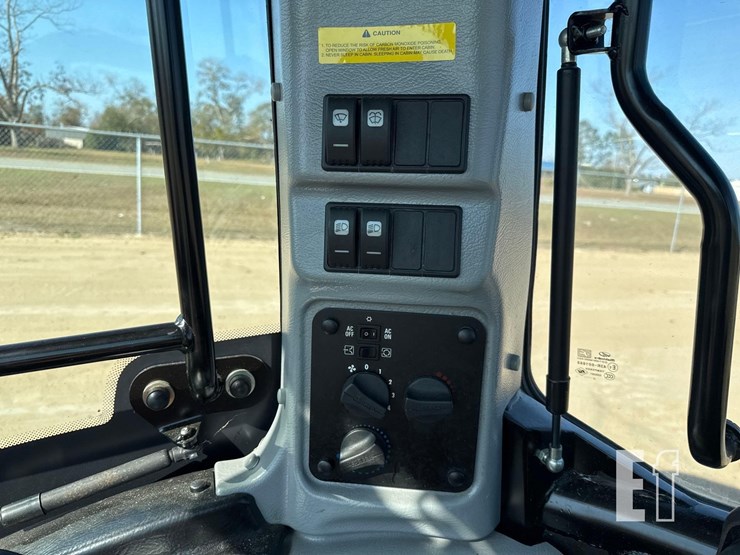 mahindra-3650-pst-image-23