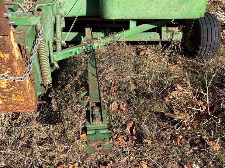 john-deere-336-image-6