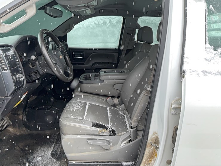 2016-chevrolet-2500hd-image-12