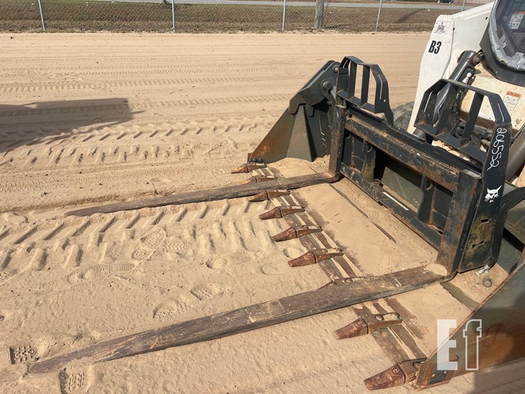 bobcat-t870-image-34