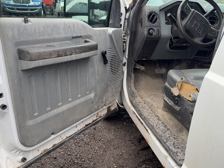 2013-ford-f250-image-18