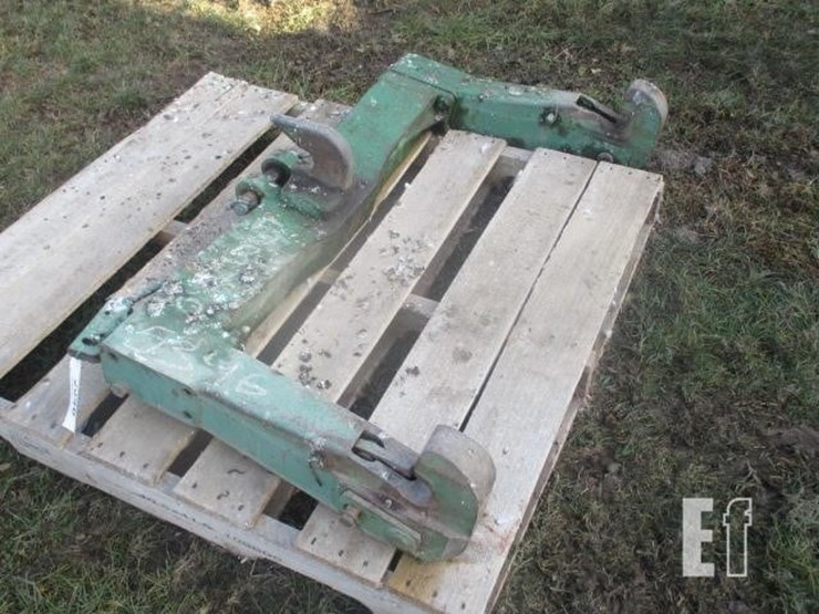 jd-cat-3-quick-hitch-jd-cat-3-quick-hitch-image-3