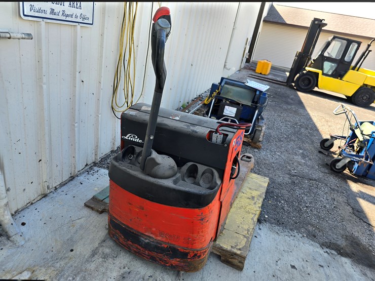 #21023-•-electric-pallet-jack-image-6