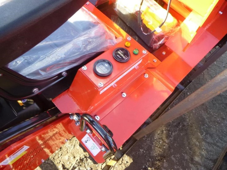 2025-agt-sda-140t-skid-steer-track-loader-image-16