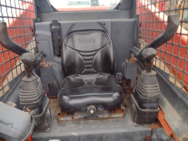 kubota-ssv75-image-13