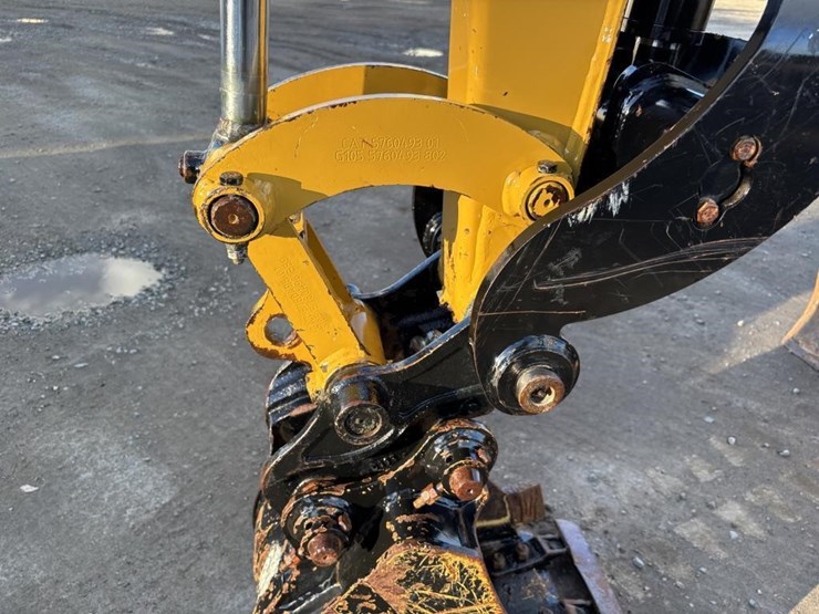 2021-caterpillar-302.7cr-image-16