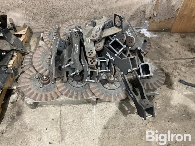 yetter-2555-no-till-coulter-attachment-image-2
