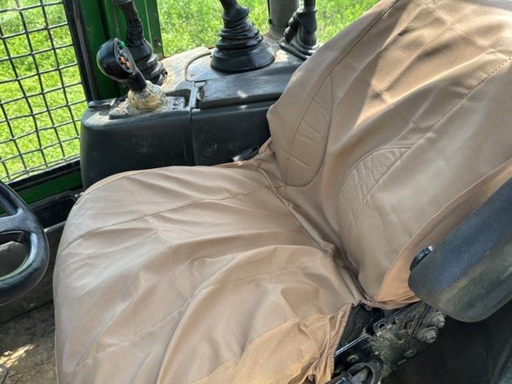 john-deere-2010-image-39