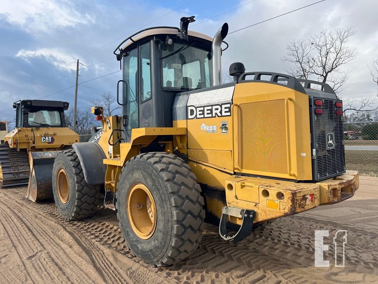 2011-deere-544k-image-2