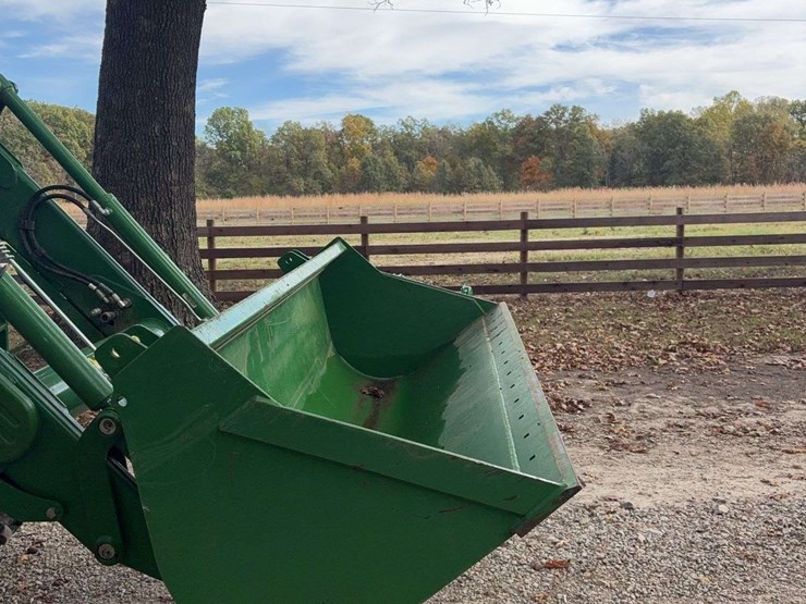 2023-john-deere-5120m-image-7