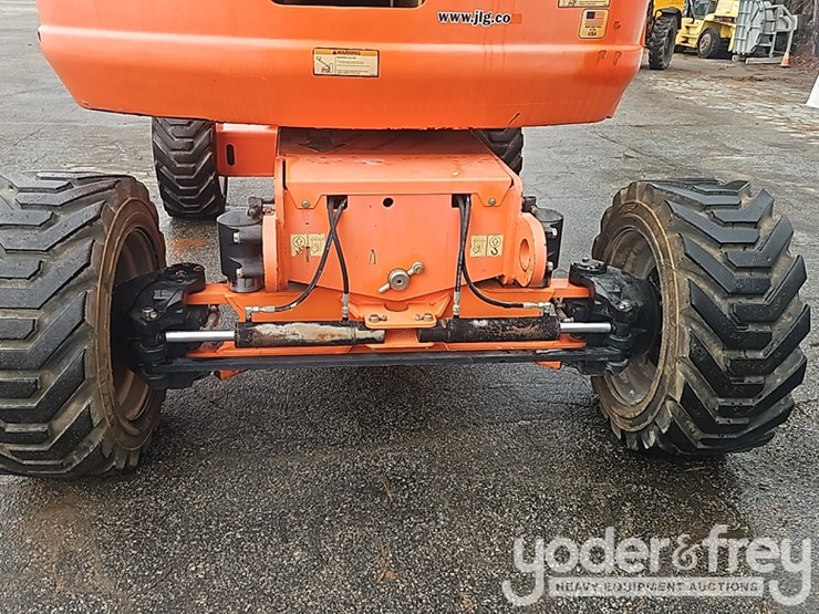 2016-jlg-800aj-image-24
