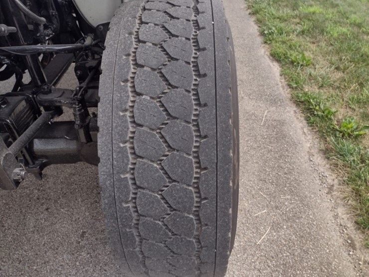 freightliner-m2-106-image-24