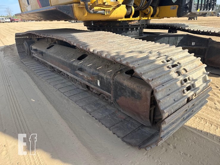 2019-caterpillar-326fl-image-13