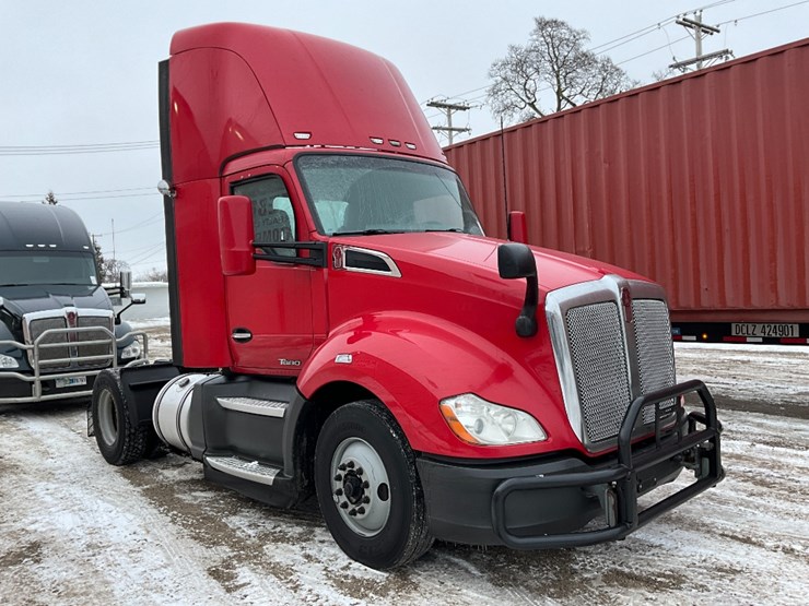 2019-kenworth-t680-image-2