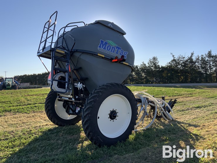 2022-montag-gen1-12r9t-9-ton-dry-fertilizer-cart-image-5