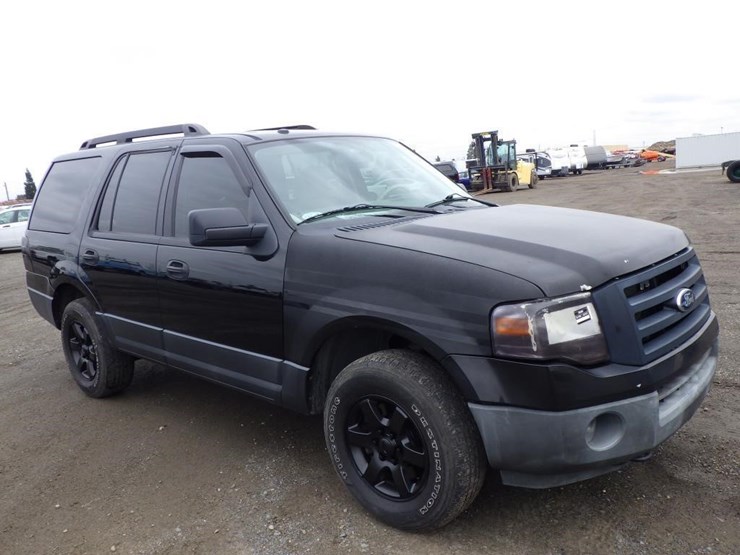 2011-ford-expedition-image-2