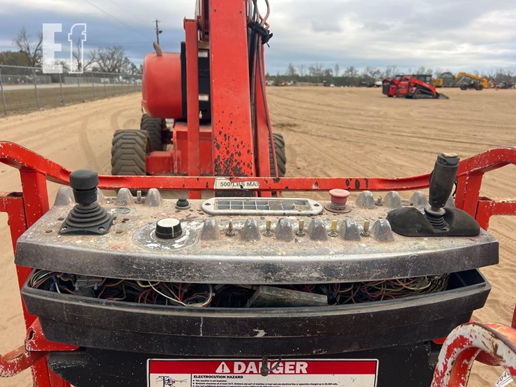 2000-jlg-800a-image-28