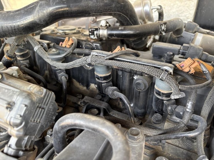 2014-takeuchi-tb290-image-62