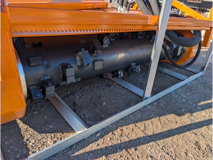 wolverine-skid-steer-drum-mulcher-72"-image-3