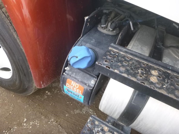 2019-international-durastar-4300-image-18