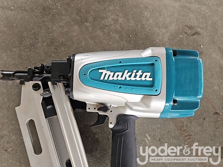 makita-an924-3-1/2"-framing-nailing,-reconditioned-image-8