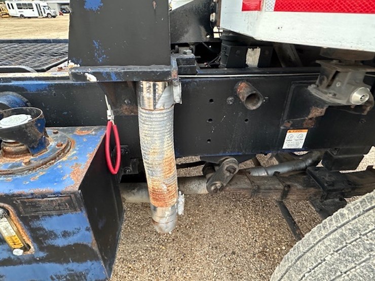 2004-capacity-tj7000-image-24