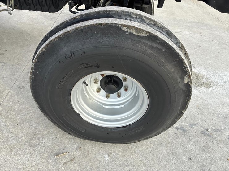 case-ih-mxu130-image-56