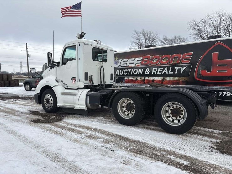 2018-kenworth-t680-image-3