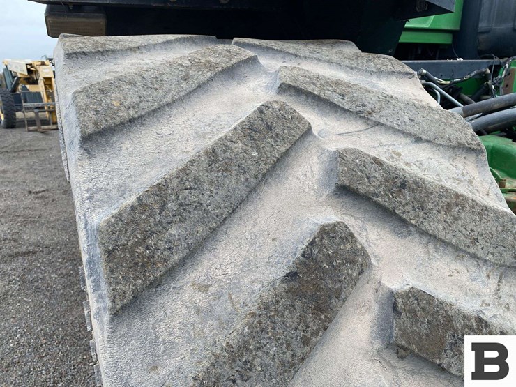 2004-joh-deere-9320t-tractor-image-35