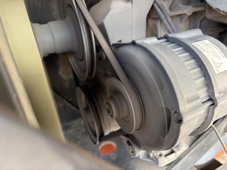 2013-jlg-400s-image-35