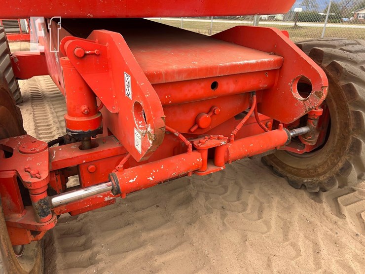 2000-jlg-800a-image-21