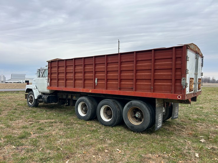 international-fleetstar-image-3