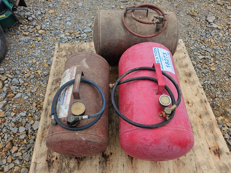 #18273-•-3-portable-air-tanks-image-6