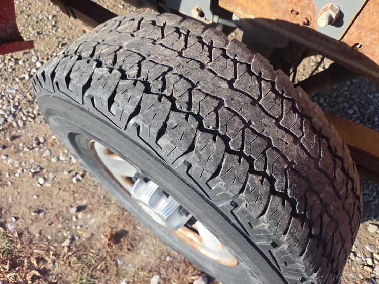 2010-chevrolet-2500hd-image-8