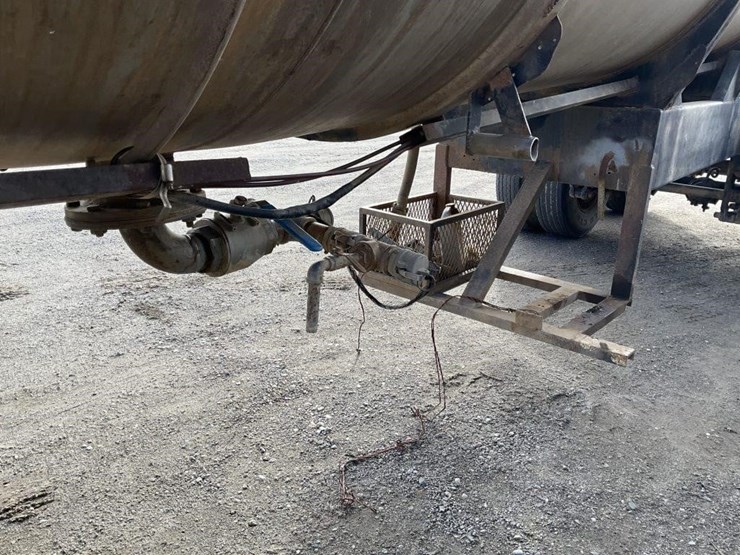 1972-fruehauf-trailer-image-8