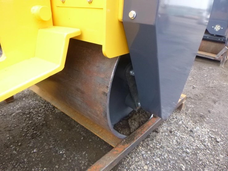 sdlool-sl850-tandem-vibratory-roller-image-10