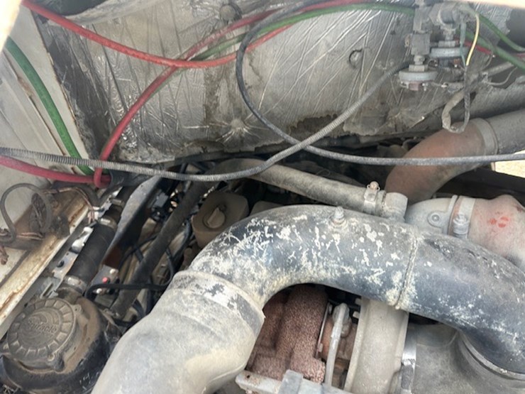 2004-capacity-tj7000-image-43