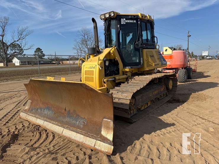 komatsu-d51pxi-22-image-7