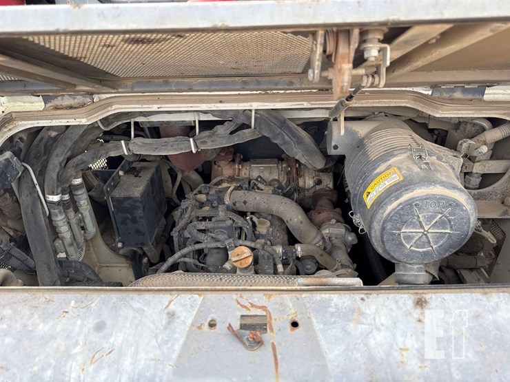 2019-takeuchi-tl10v2-image-13