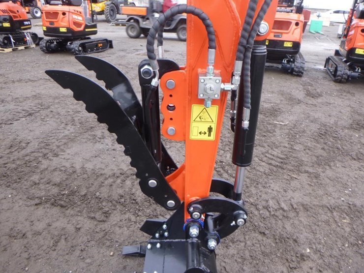 2025-tpm-18bs-hydraulic-excavator-image-12