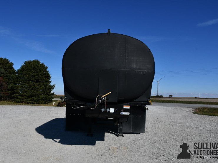 2022-j-d-skiles-pit-stop-tri/a-sprayer-trailer-image-2