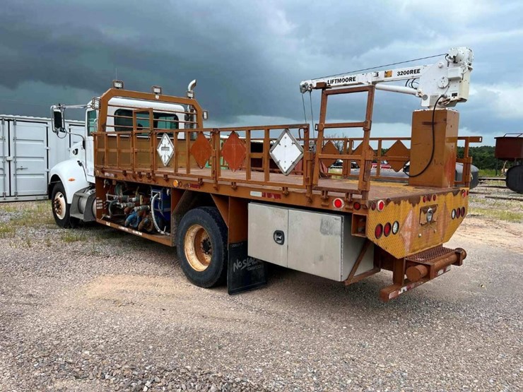 2012-peterbilt-337-image-6