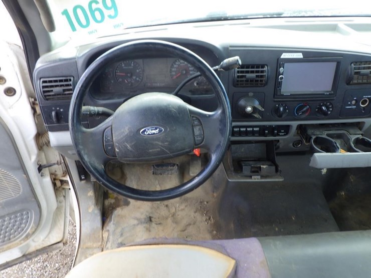 2006-ford-f350-image-7