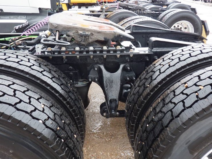 international-lt-image-15