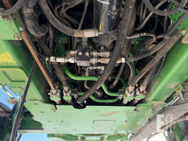john-deere-r4038-image-17