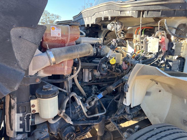 international-durastar-4300-image-25