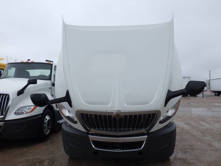 international-lt-image-24