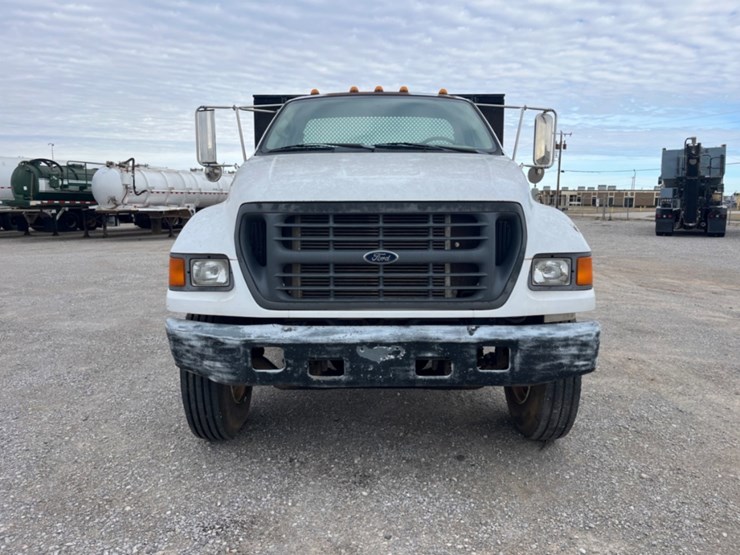 2001-ford-f750-image-2