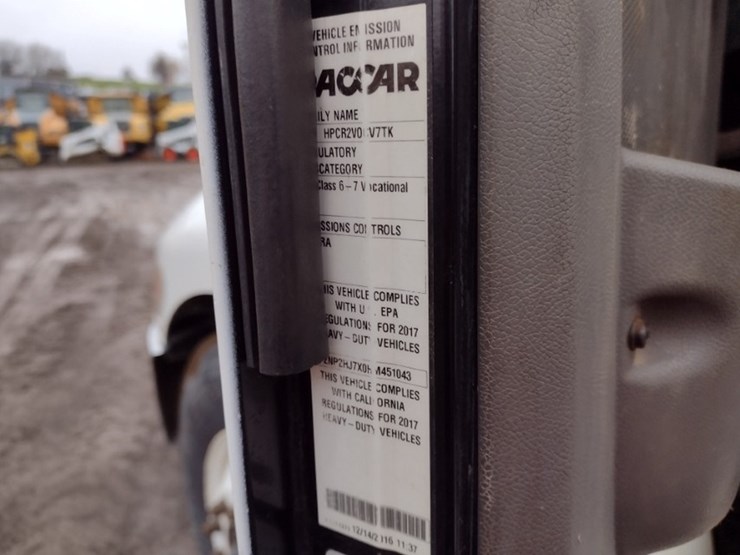 peterbilt-337-image-5